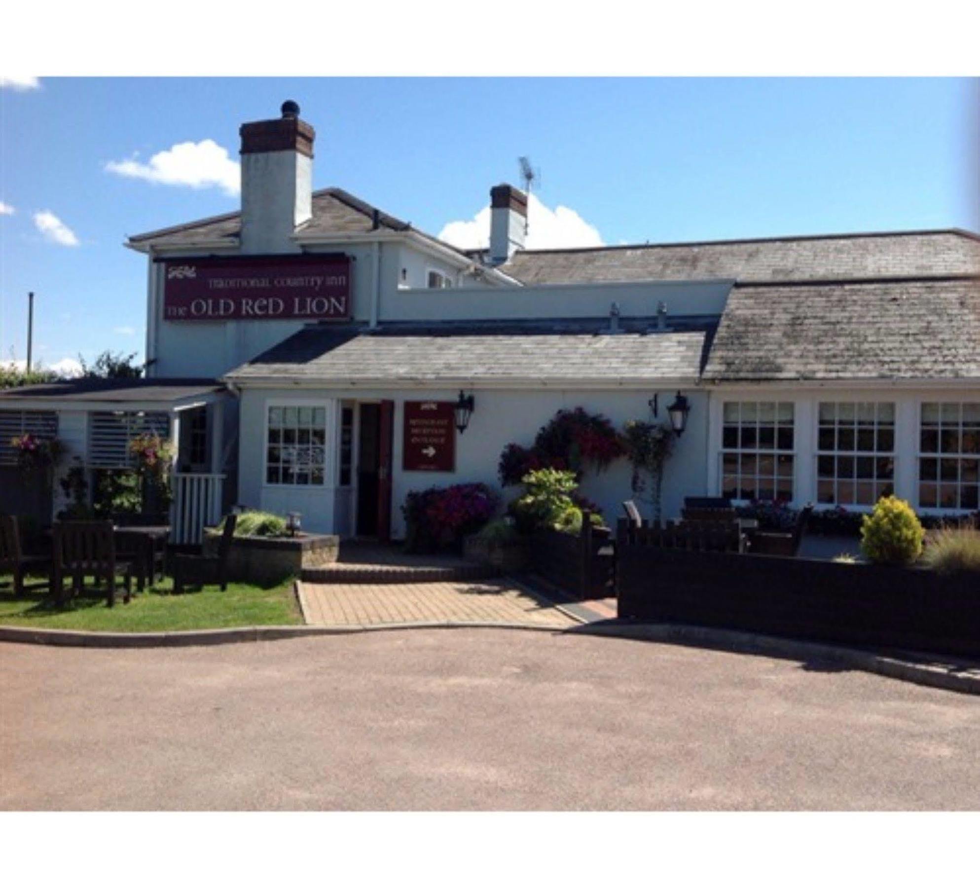 The Old Red Lion Inn Horseheath Exterior foto